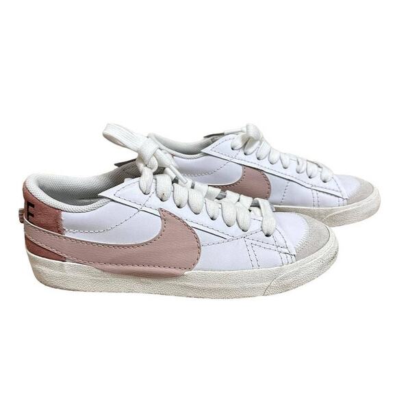 Nike Blazer Low 77 Jumbo Pink White Casual Lifestyle Shoes Women's 11 DQ1470-102 - Picture 2 of 11